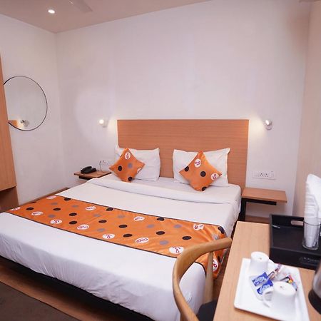 Hotel Mira Residency- Outer Ring Road, Paschim Vihar Delhi  Exterior photo