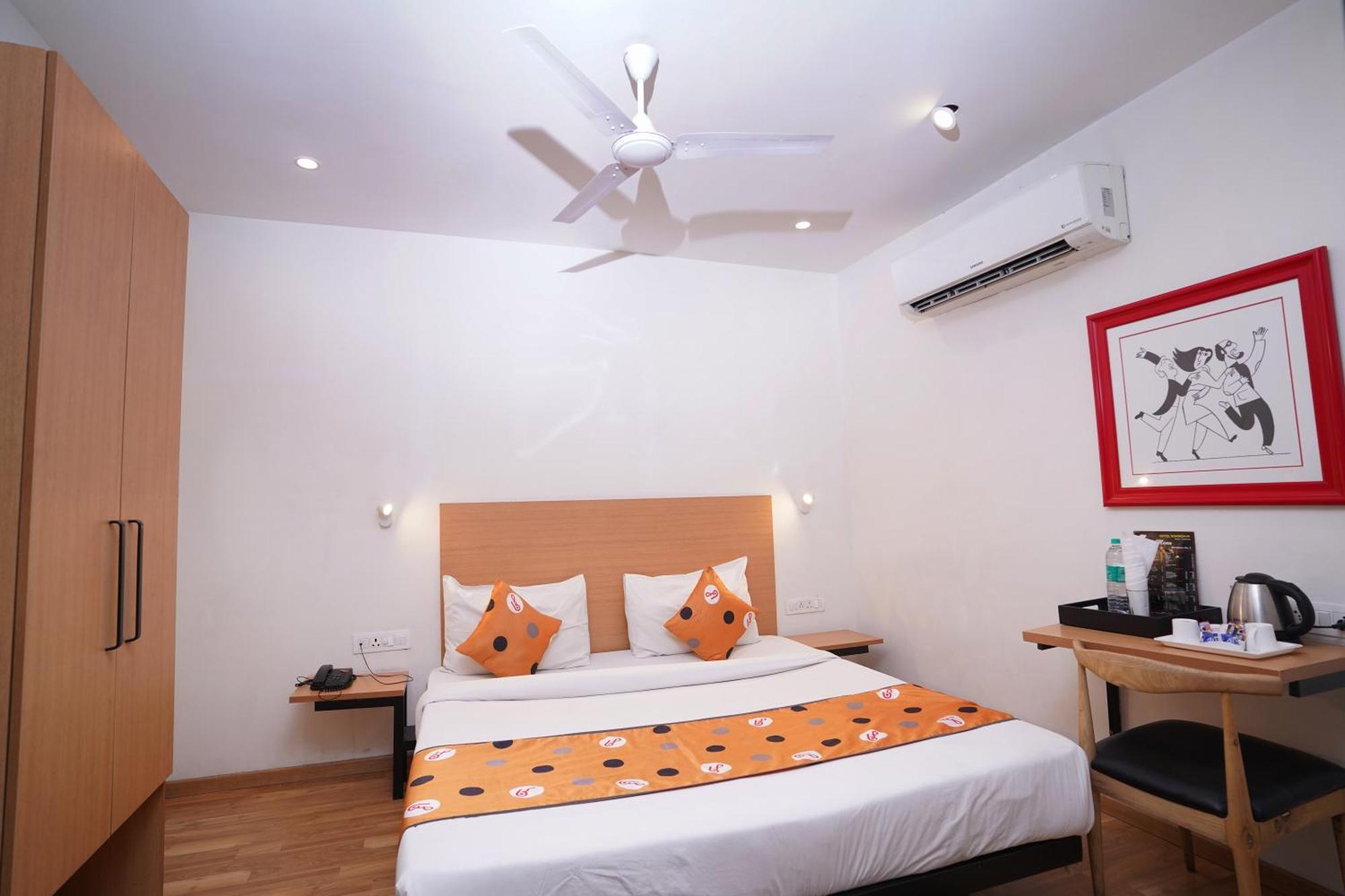 Hotel Mira Residency- Outer Ring Road, Paschim Vihar Delhi  Exterior photo