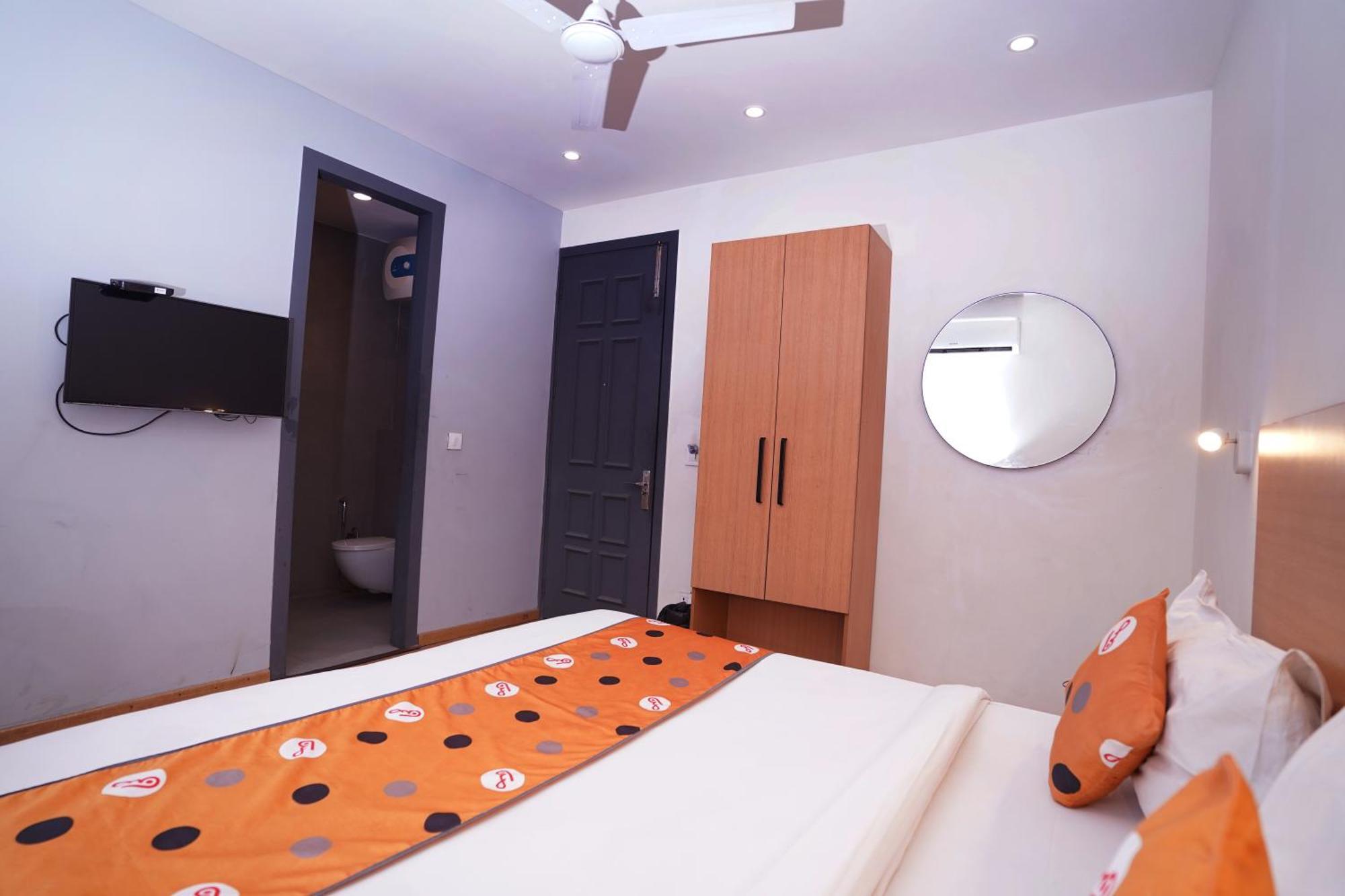 Hotel Mira Residency- Outer Ring Road, Paschim Vihar Delhi  Exterior photo