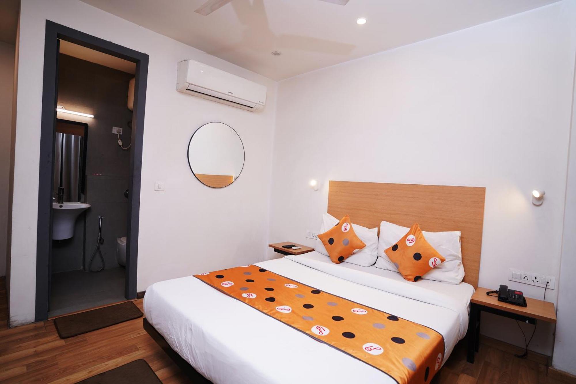 Hotel Mira Residency- Outer Ring Road, Paschim Vihar Delhi  Exterior photo